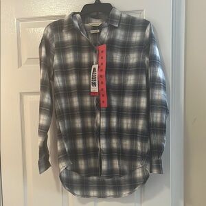 Weatherproof Women’s Charcoal and White Plaid Shirt